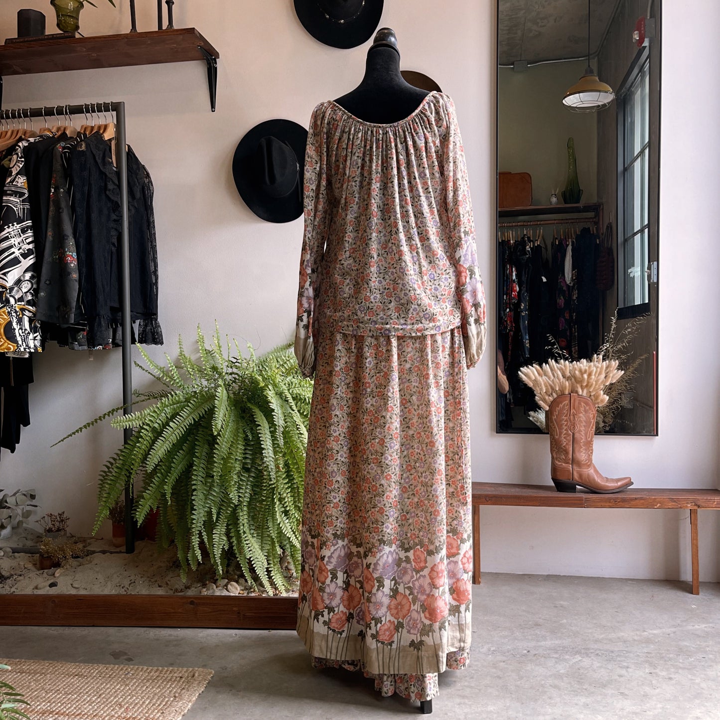 1970s Vintage Chessa Davis Skirt Set