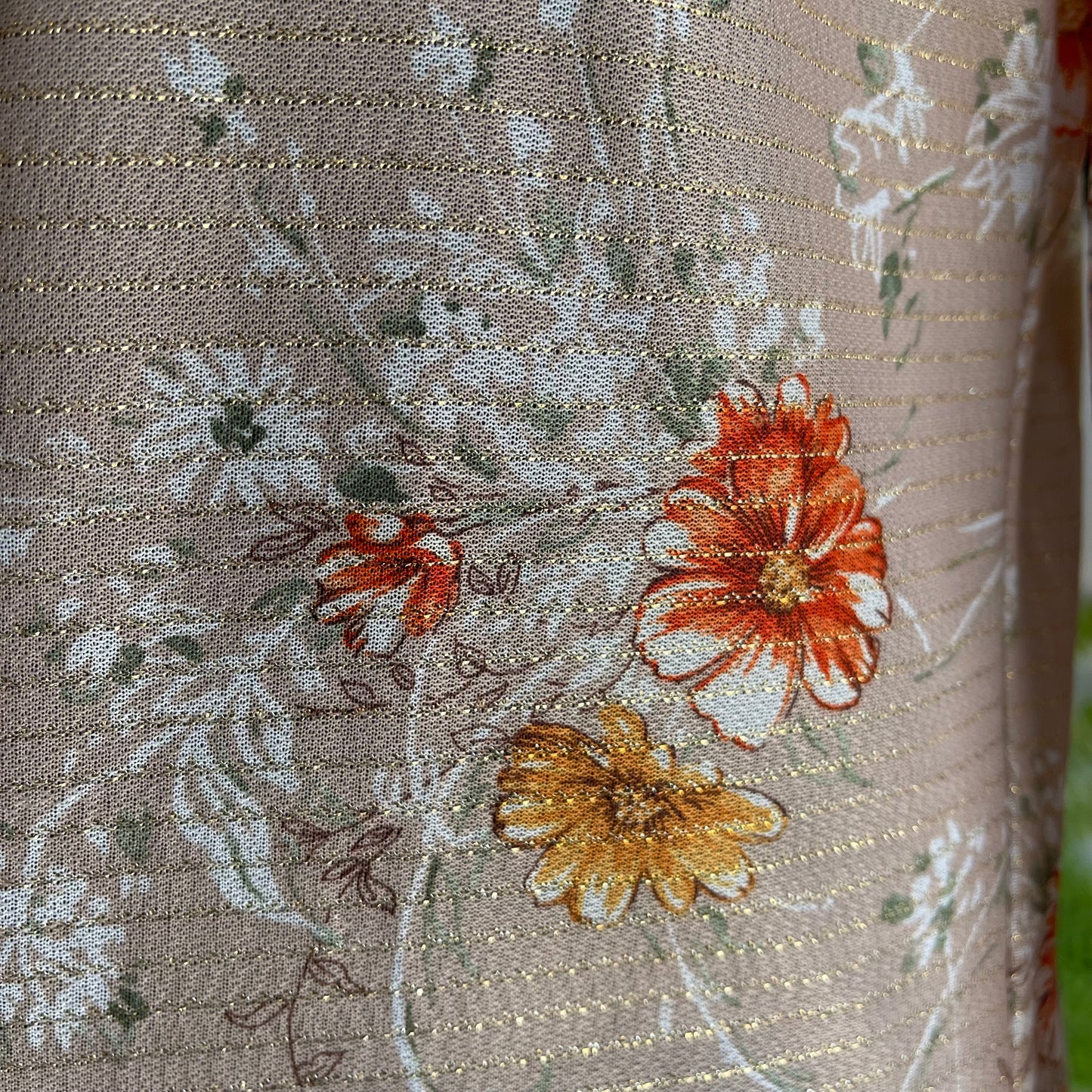 Vintage 70’s Floral Button-Up up Metallic Weaving