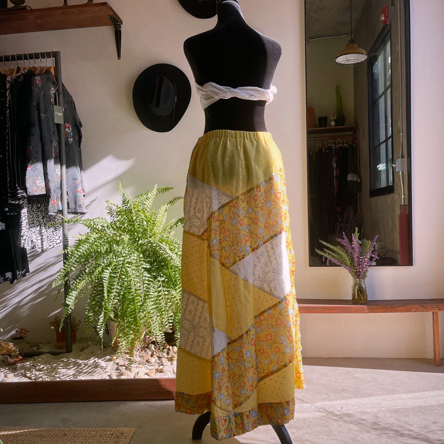 1970s Vintage Chessa Davis Skirt