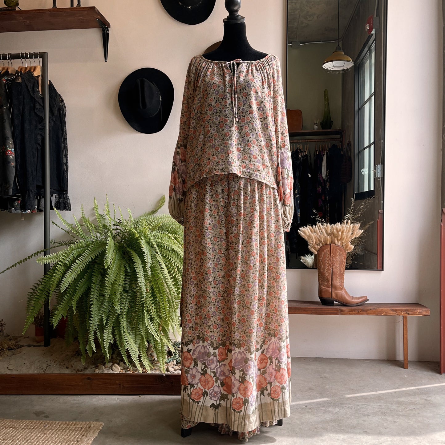 1970s Vintage Chessa Davis Skirt Set