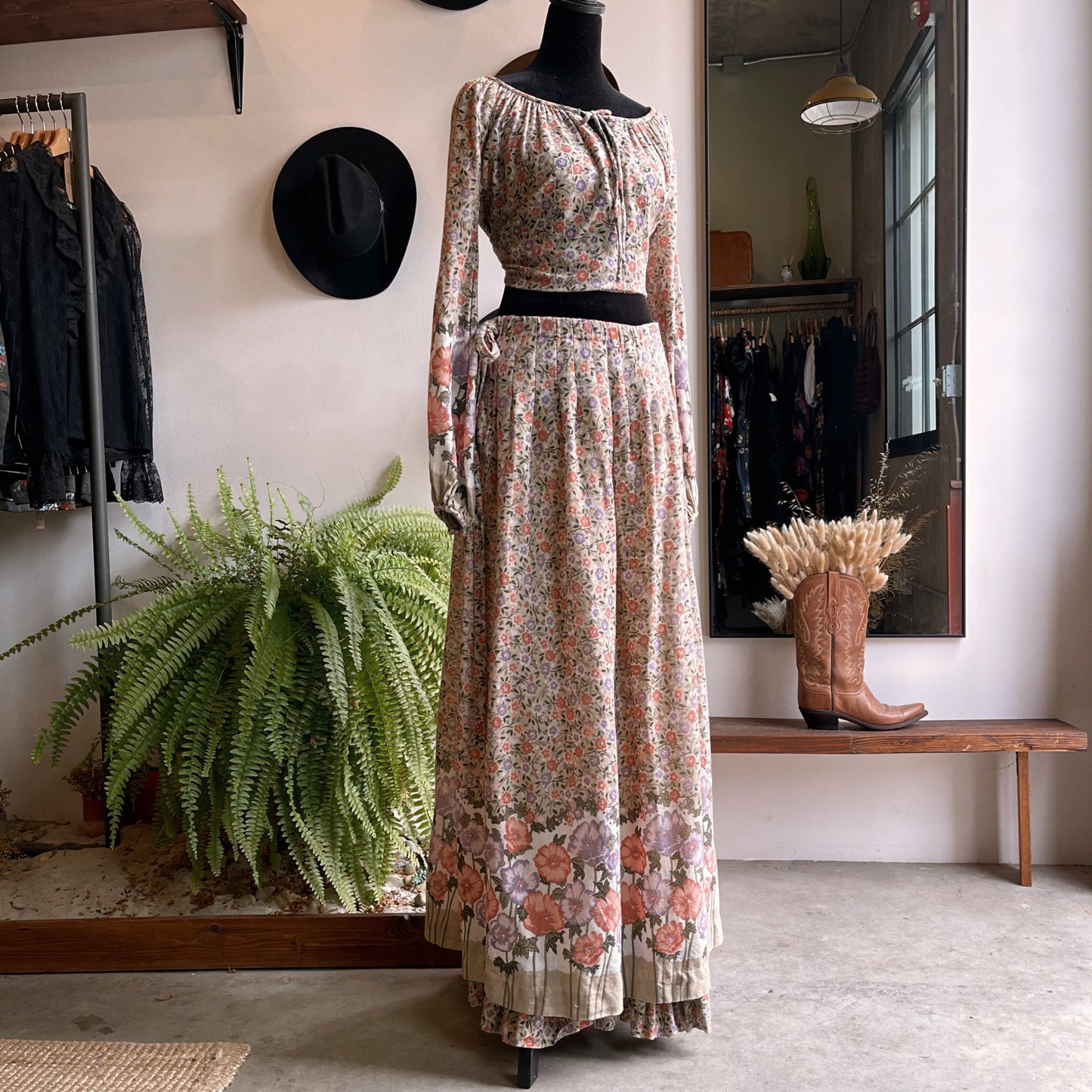 1970s Vintage Chessa Davis Skirt Set