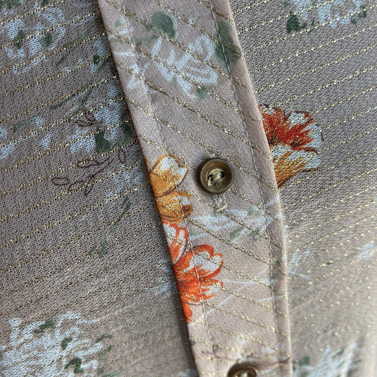 Vintage 70’s Floral Button-Up up Metallic Weaving