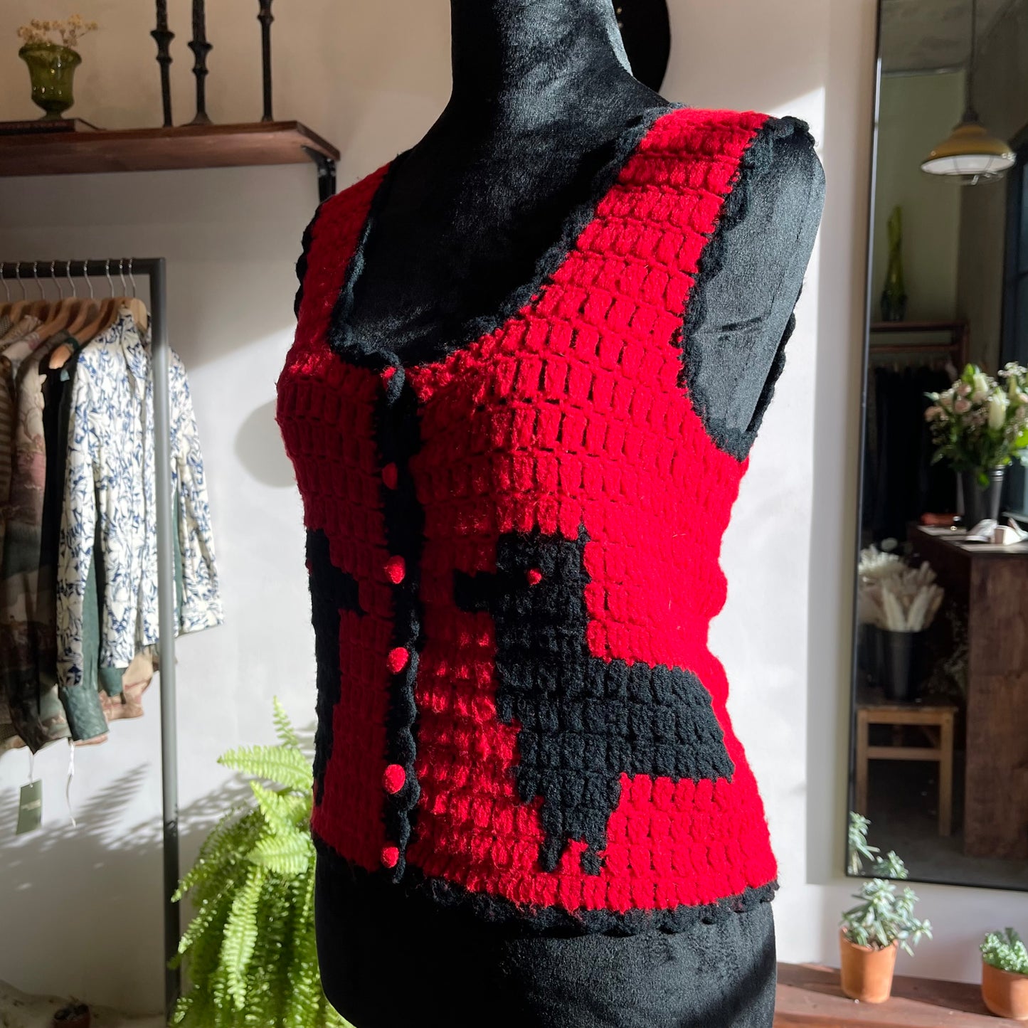 Vintage Crochet Knit Vest 70’s