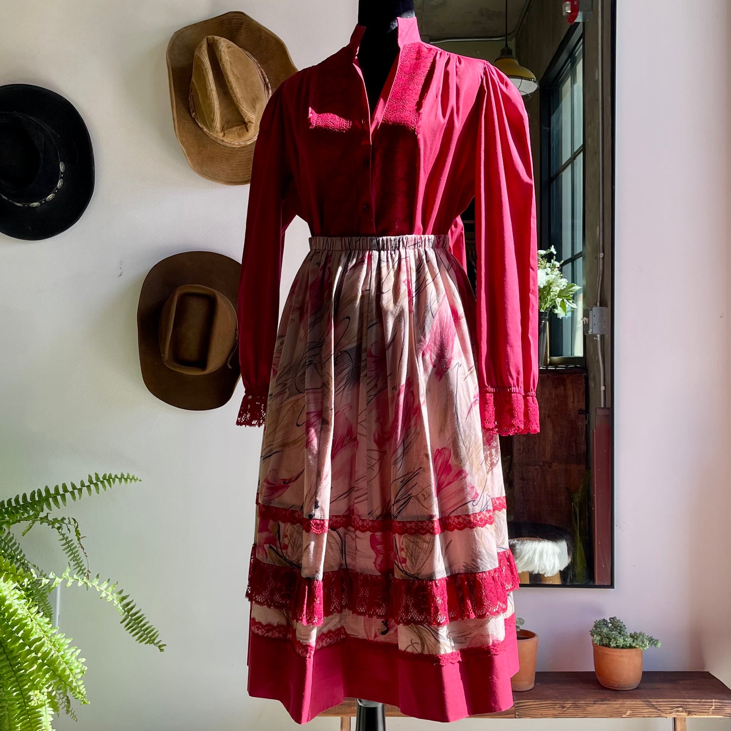 Vintage 60’s Little House Skirt Set