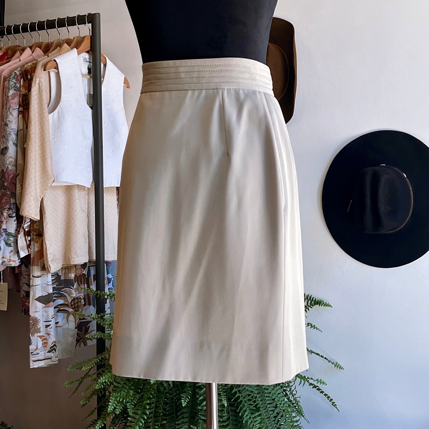 Vintage Gucci Skirt 70’s - Your Vintage Neighbor