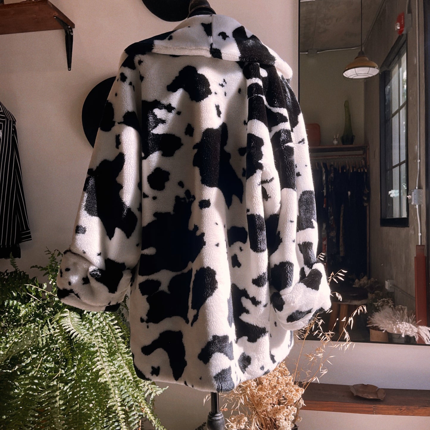 1970s Vintage Cow Faux Fur Coat