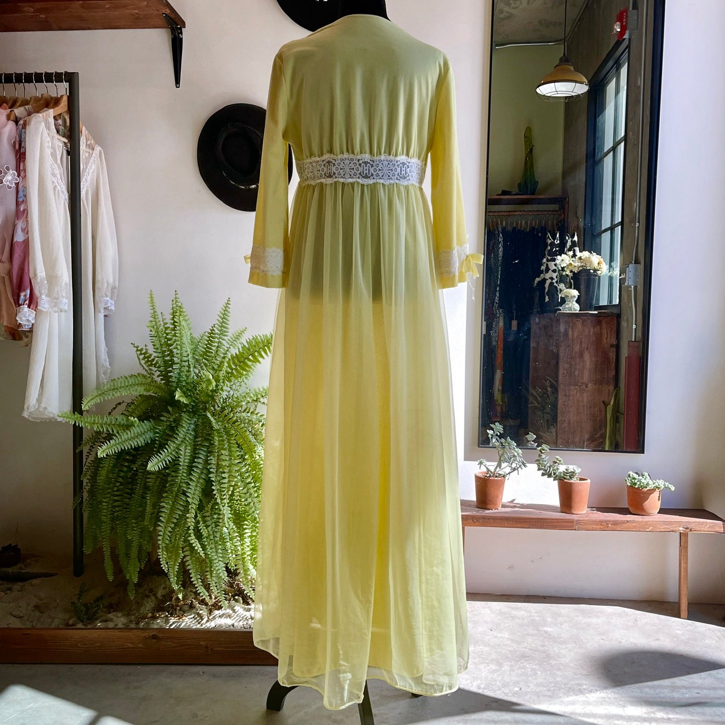 60’s Vintage Peignoir Robe