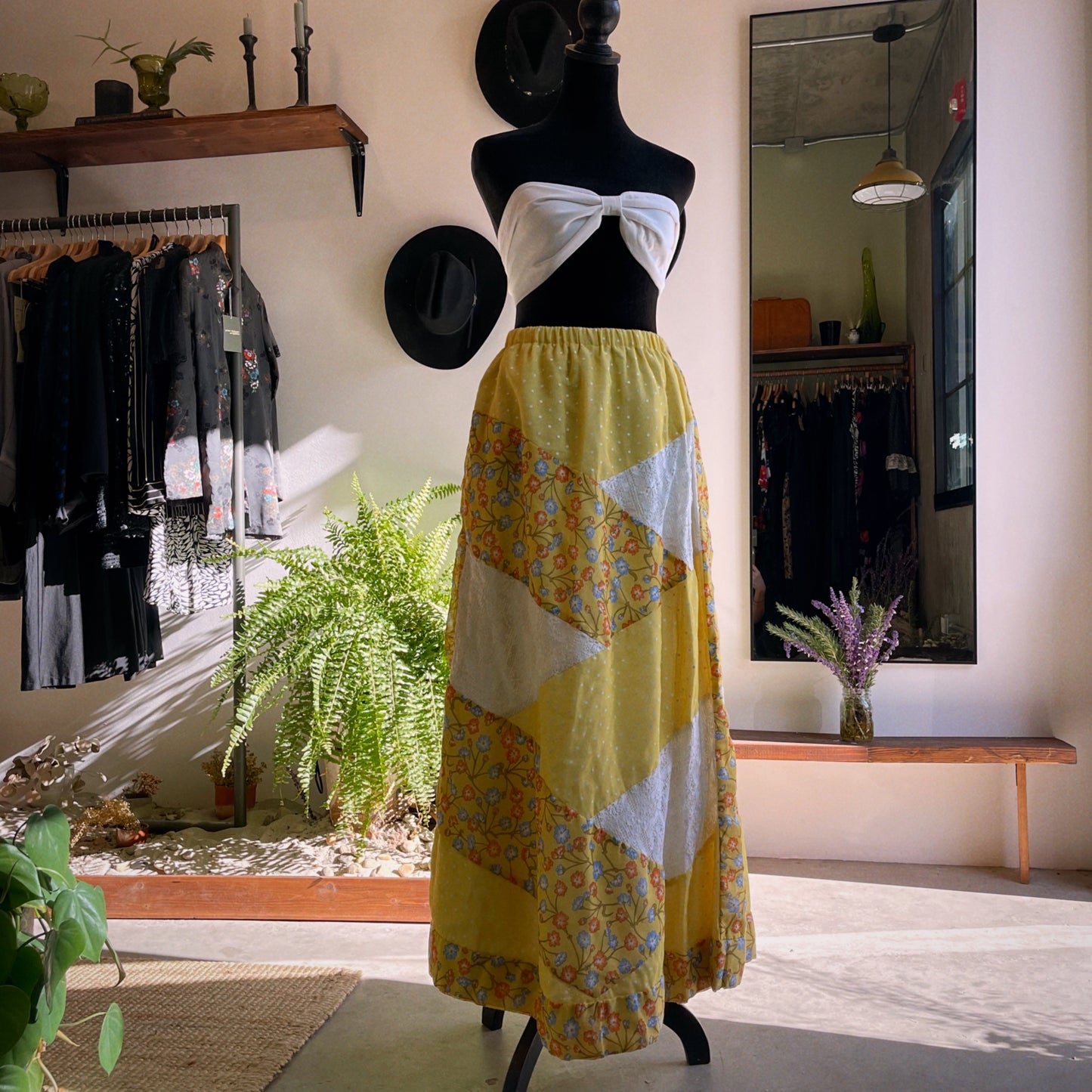 1970s Vintage Chessa Davis Skirt