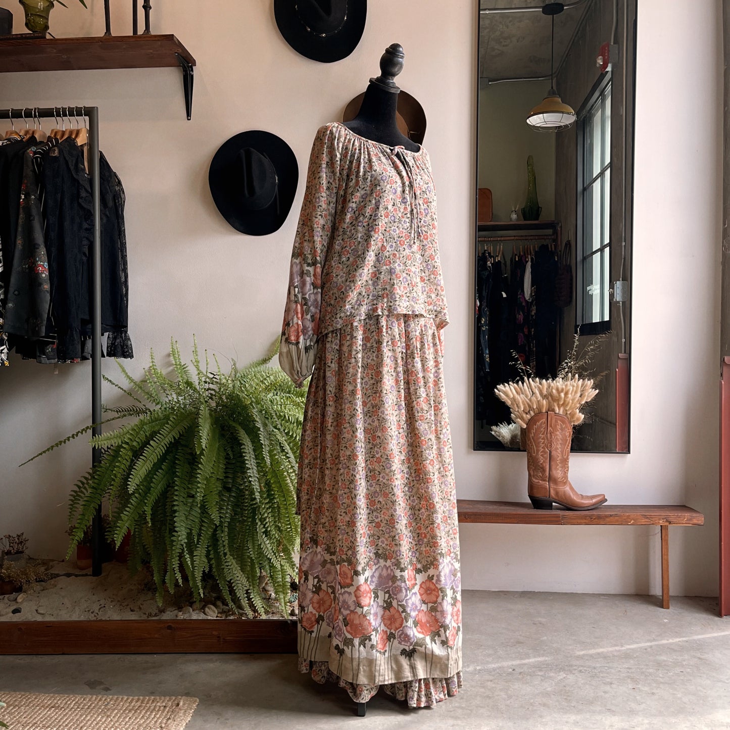 1970s Vintage Chessa Davis Skirt Set
