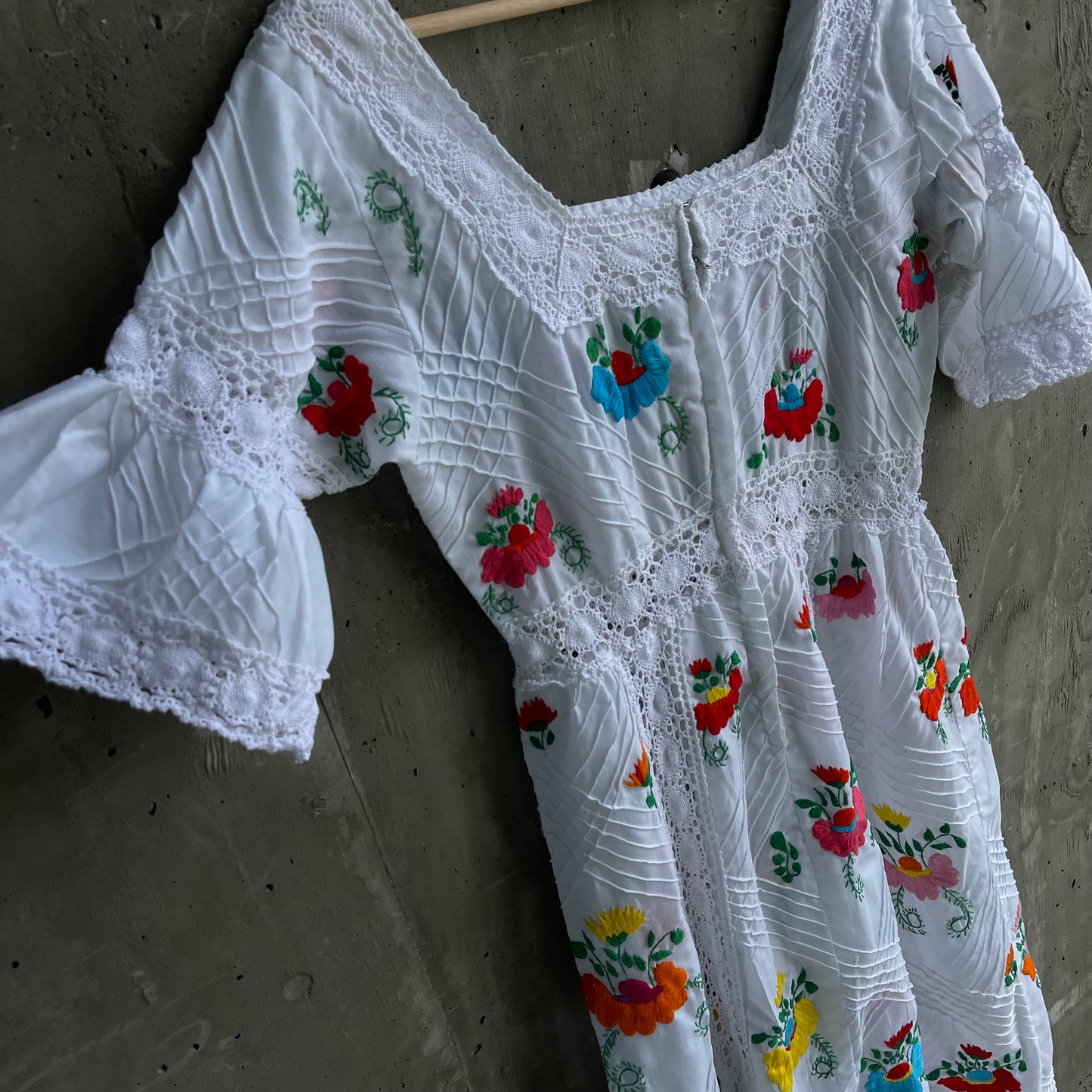 Vintage Embroidered Floral Crochet Lace Maxi Dress - SHOP EZRA