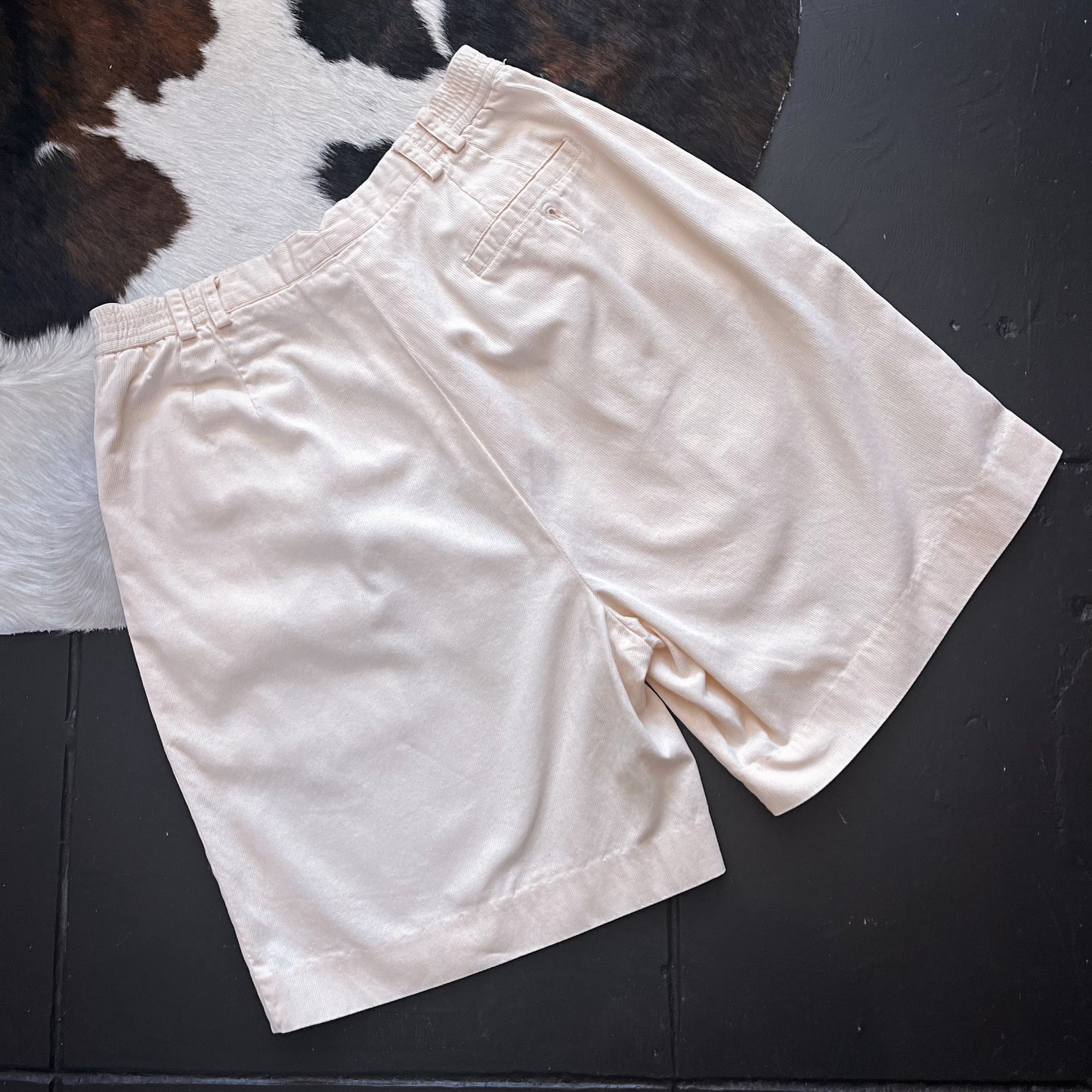 Vintage 80’s Izod Club Corduroy Shorts - SHOP EZRA
