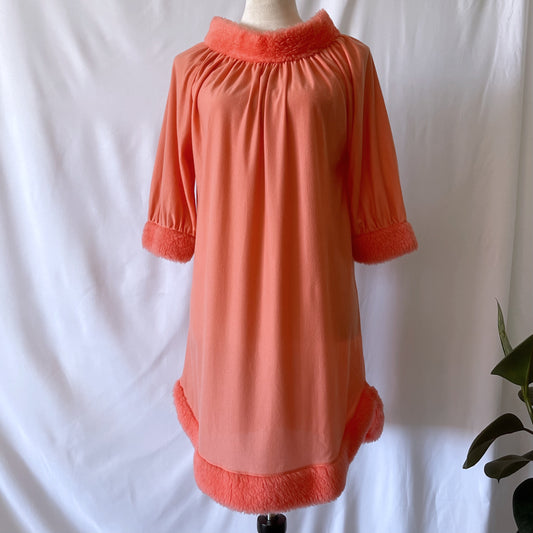 Vintage Dress with Keyhole Back 1960s
