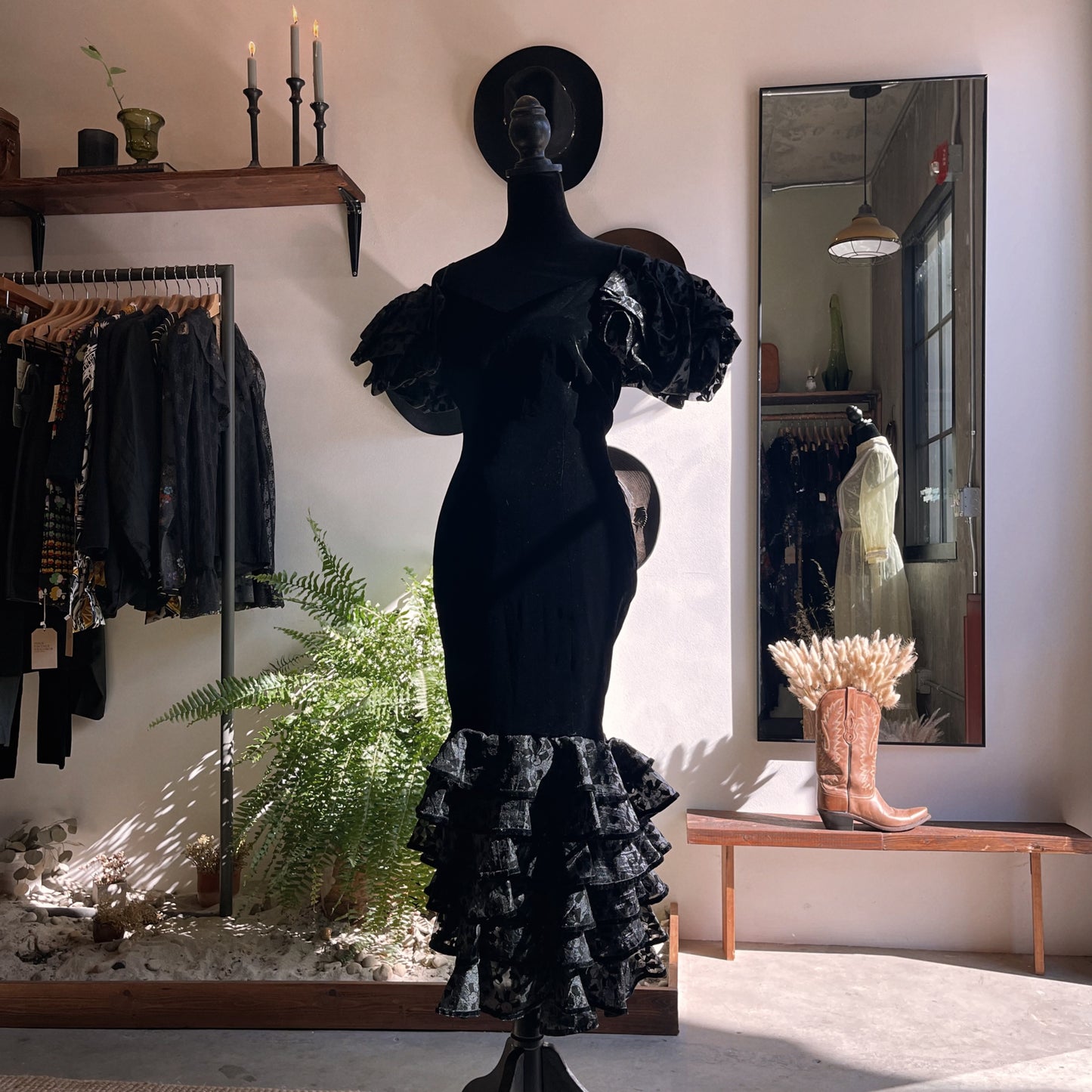 1980s Vintage Pat Richard’s Velvet Dress