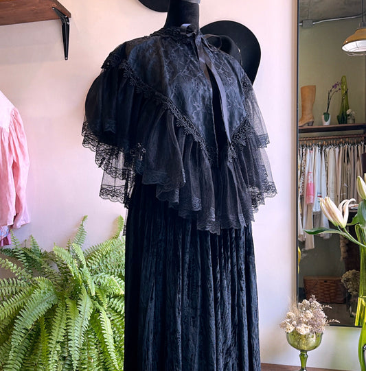 Vintage Hopeless Romantic Lace Cape