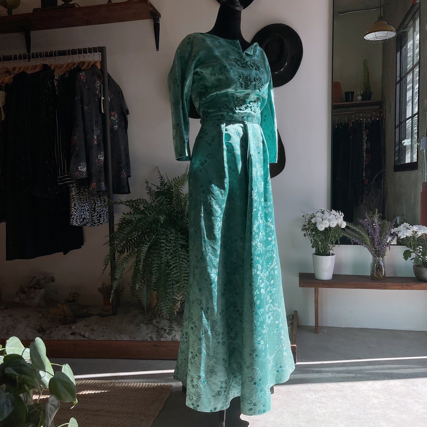 1960s Vintage I. Magnin Dynasty Dress