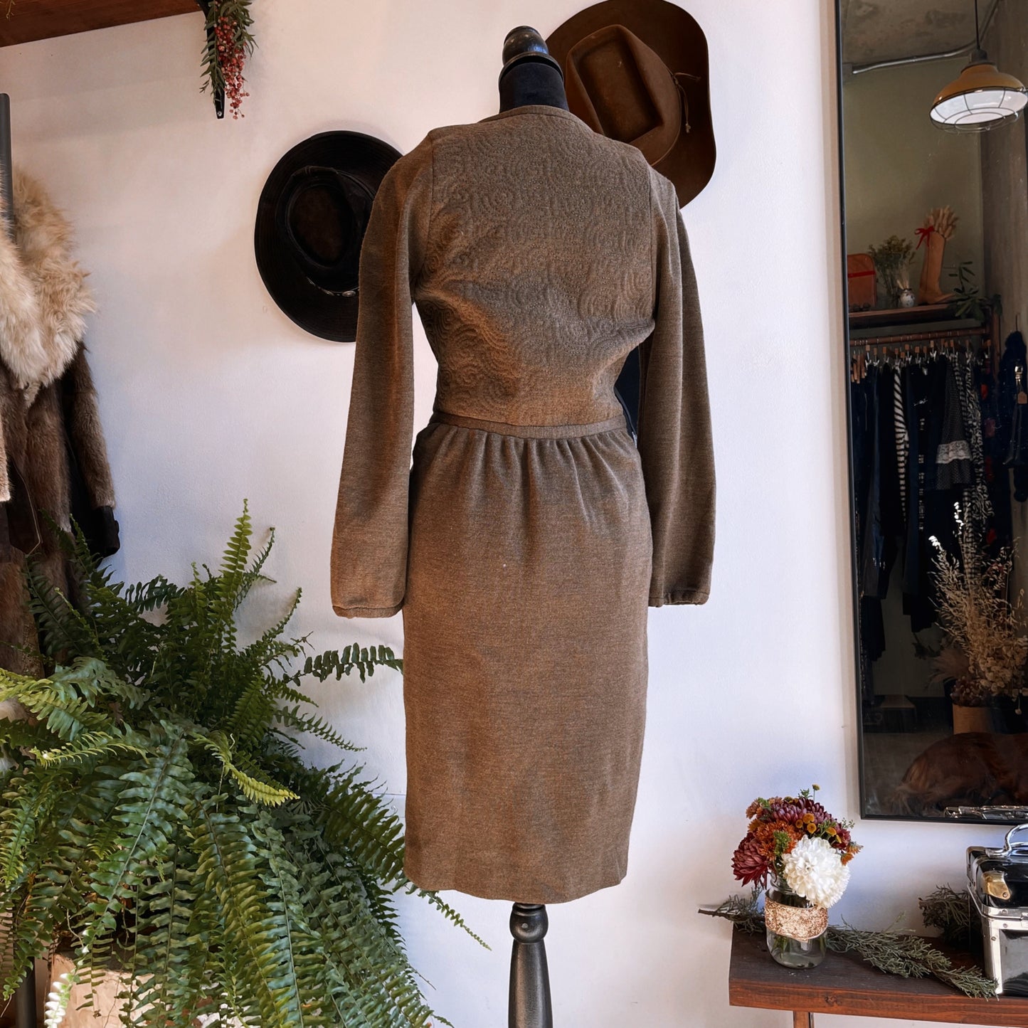 1970s Vintage Oscar De La Renta Wool Embroidered Dress