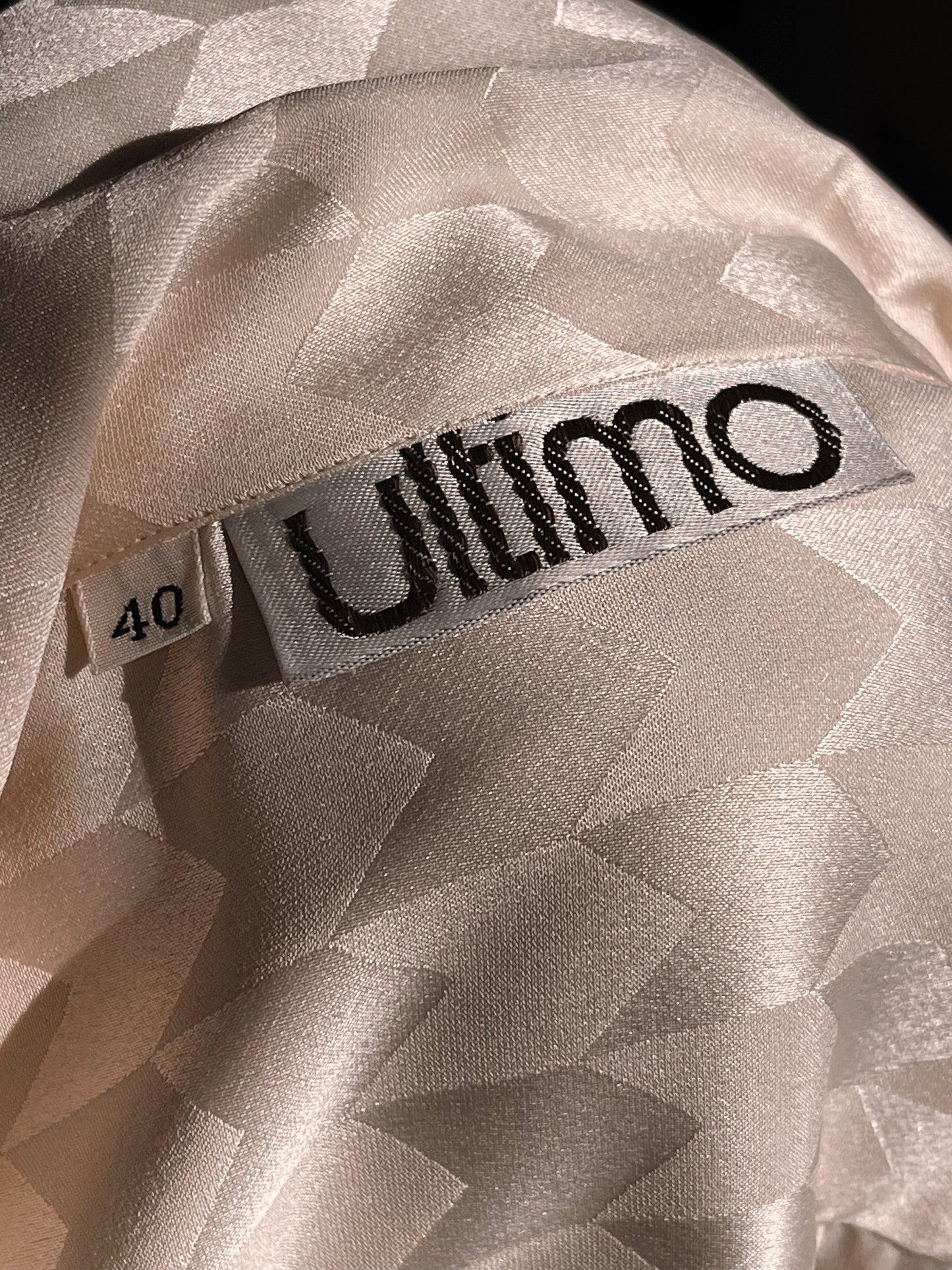 1970s Vintage Ultimo Italy Silk Chevron Blouse
