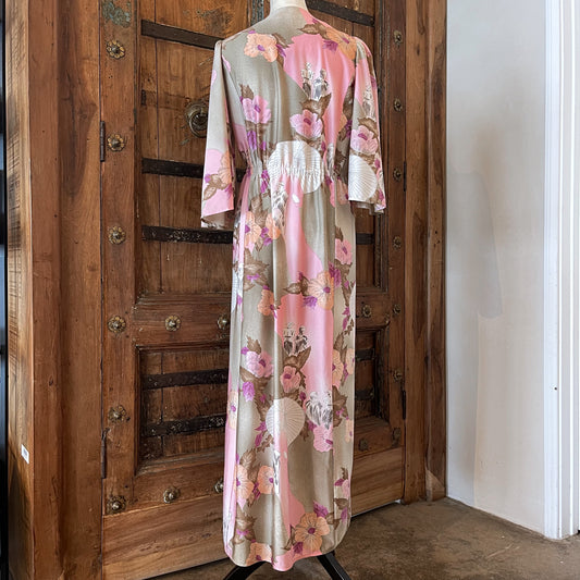 1970s Vintage Handmade Kimono Flutter Sleeve Oriental Print Pastel