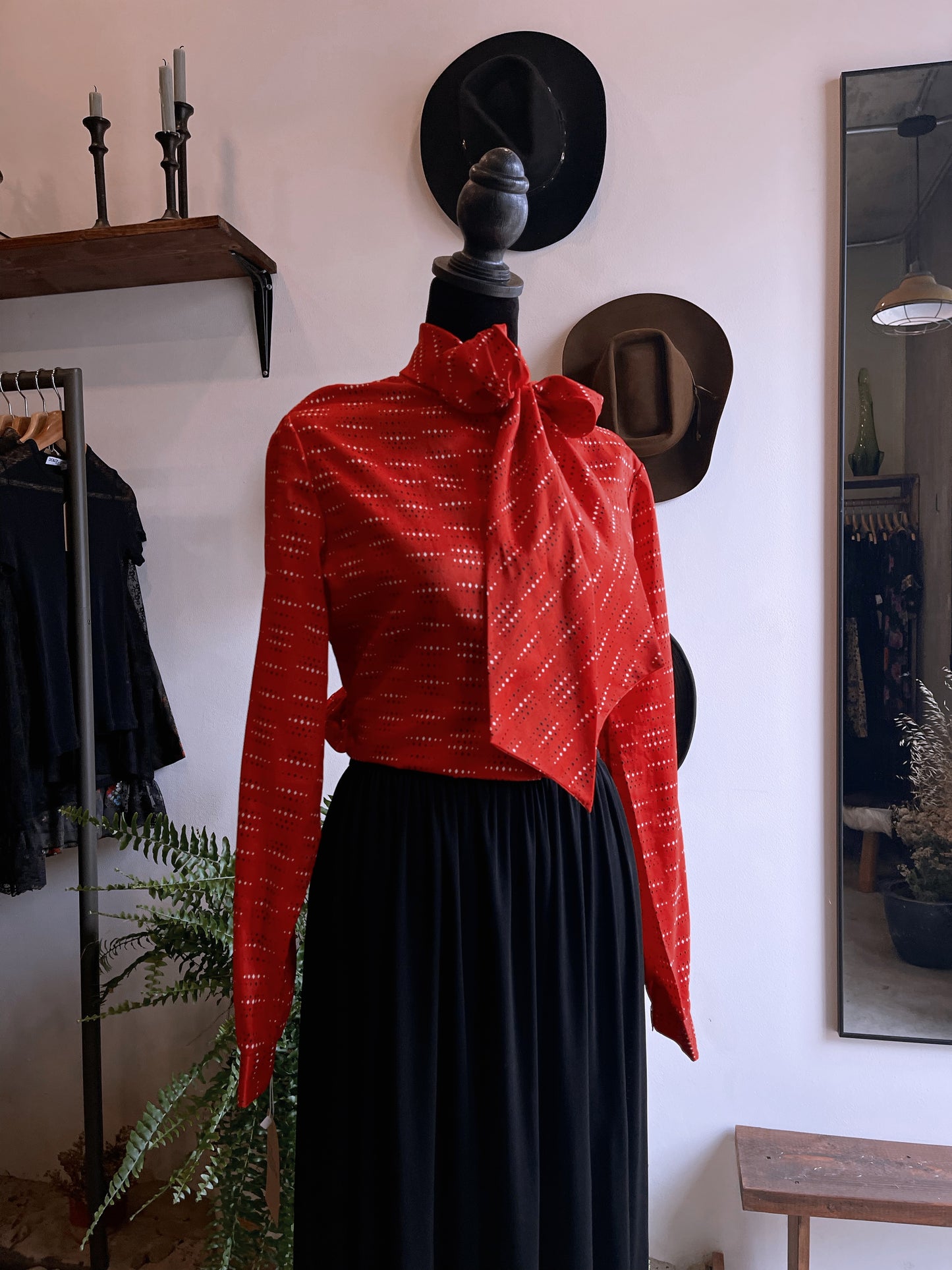 1970s Vintage Country Suburbans Blouse