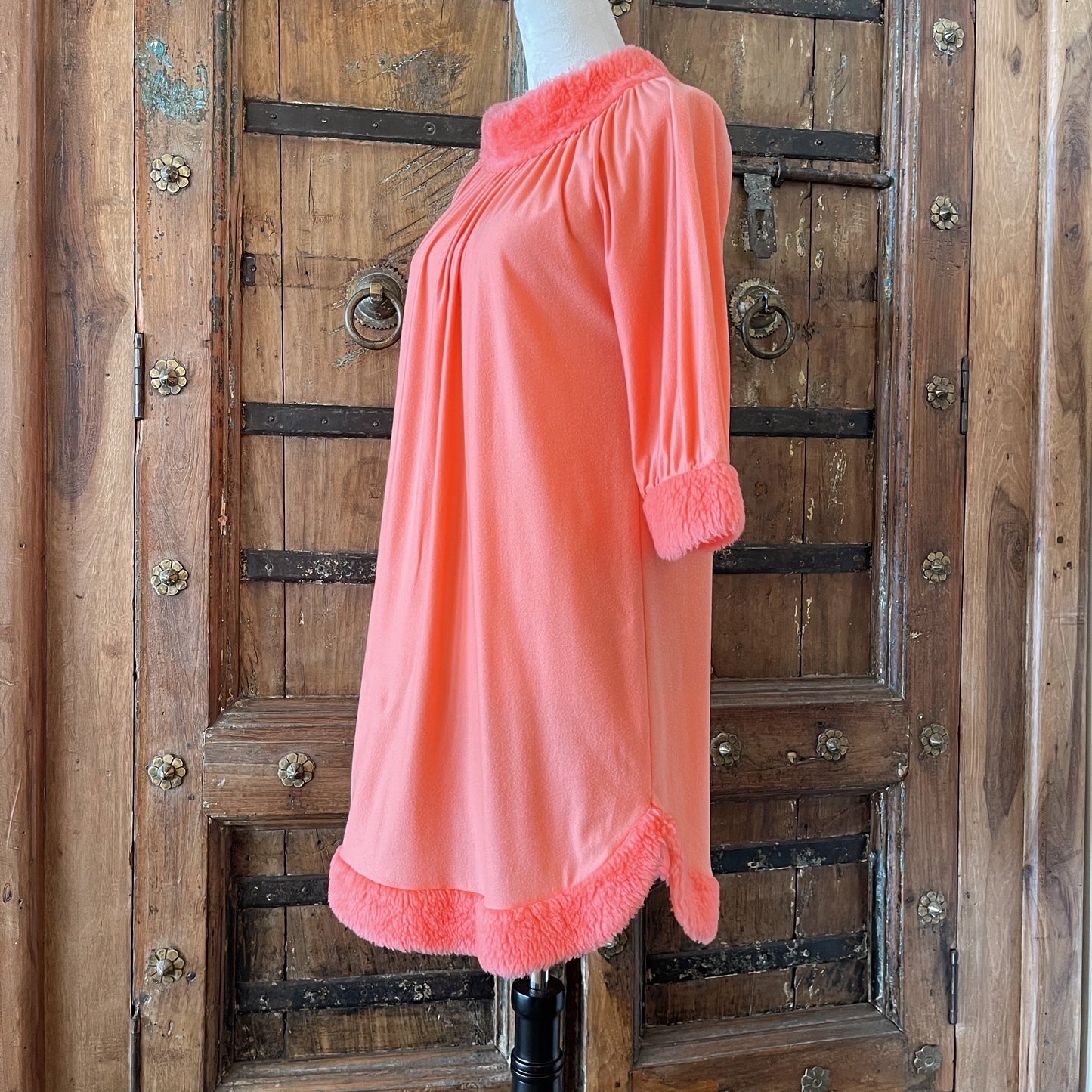 1960s Vintage Dress with Keyhole Back