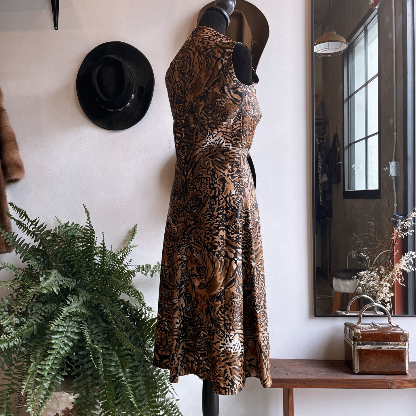 1970s Vintage Leopard Dress