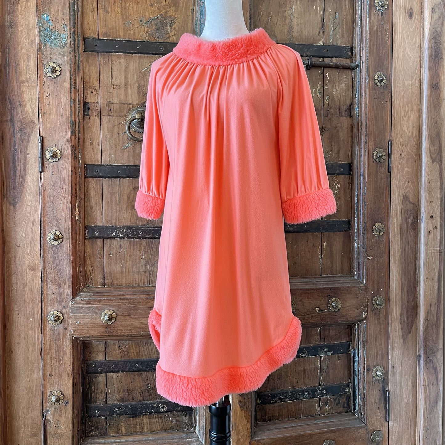 1960s Vintage Dress with Keyhole Back