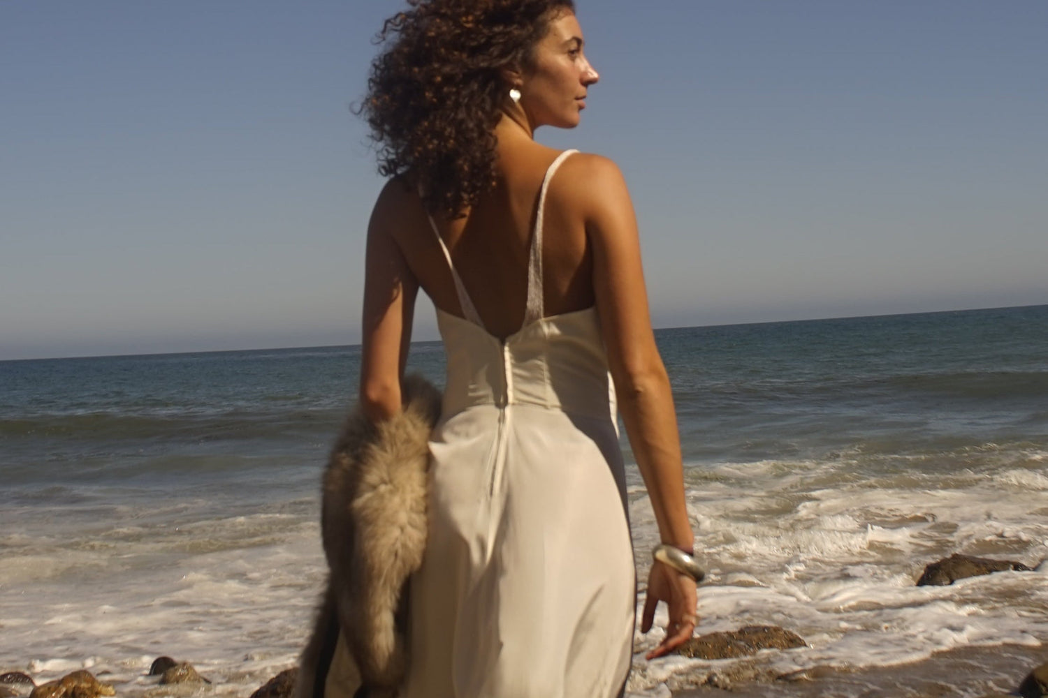 VINTAGE WHITE GOWN LOW BACK